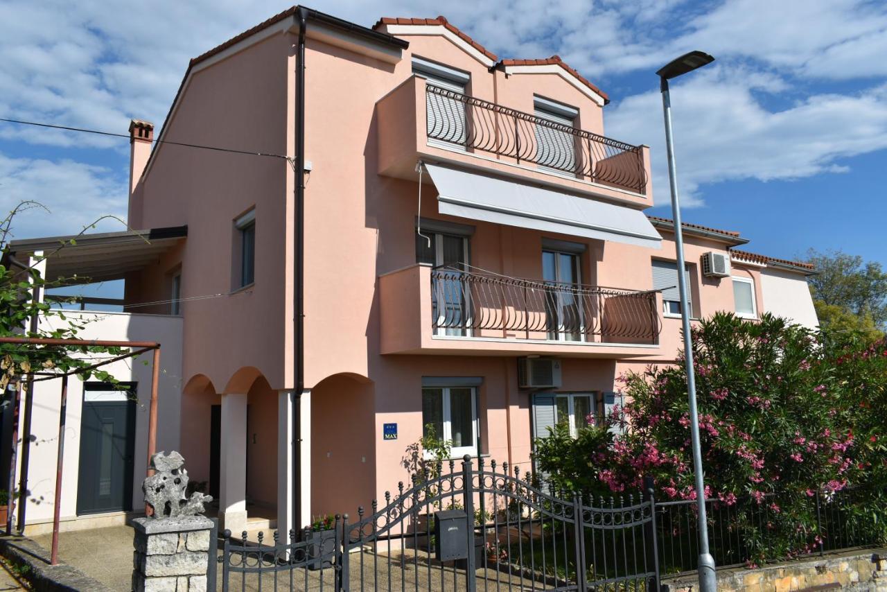 Studio Max With Parking Rovinj Extérieur photo