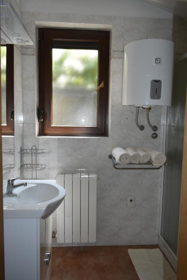 Studio Max With Parking Rovinj Extérieur photo